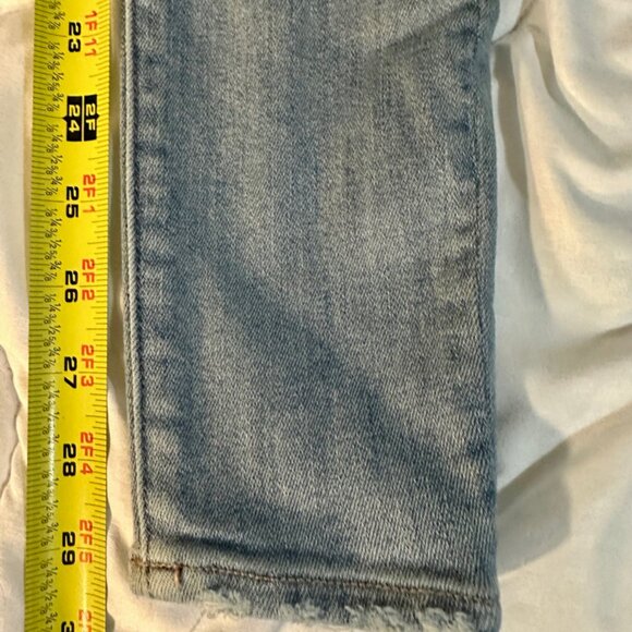 Light-Wash American Eagle Jeans Size 4 Long Inseam 29 inches straight - Picture 7 of 11